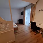 Hotel Central 3*
