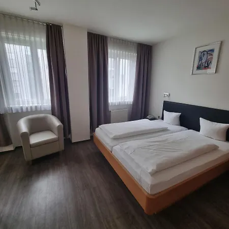 Hotel Central 3*