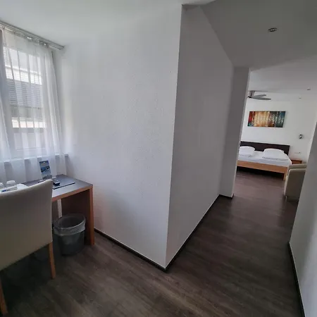 Hotel Central Hotel 3*