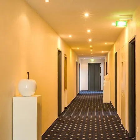 Hotel Central 3*