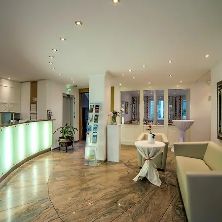 Hotel Central 3*