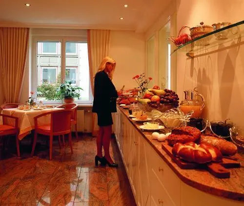 Hotel Central Brégence